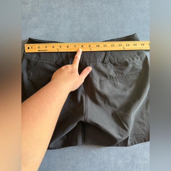 Adidas Climalite Golf Shorts Woman’s SZ 4 Black Pockets Athletic 5 Inch Inseam - Picture 7 of 10